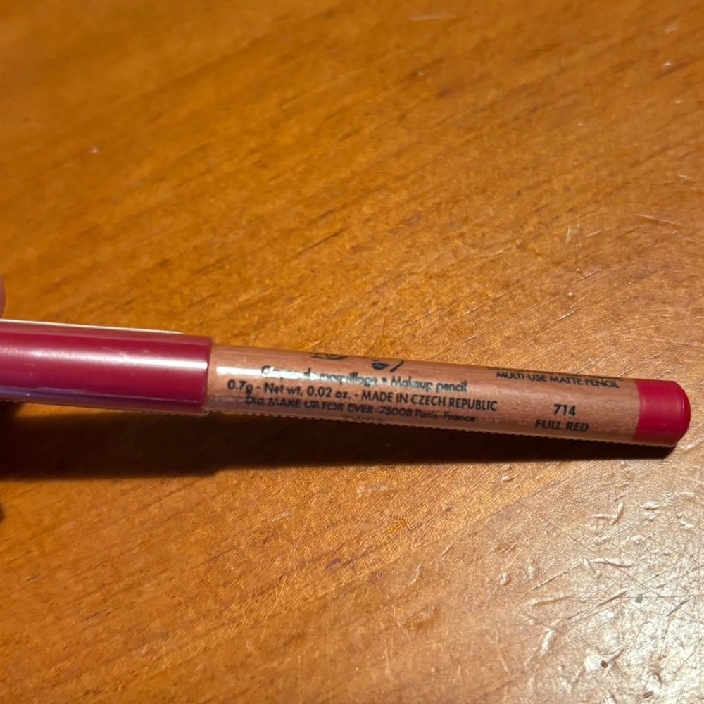 Makeup Forever Artist Color Pencil Full Red 714 - Picture 3 of 11